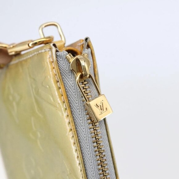 LOUIS VUITTON Monogram Vernis Lexington Accessory Pouch Gris - Picture 11 of 15